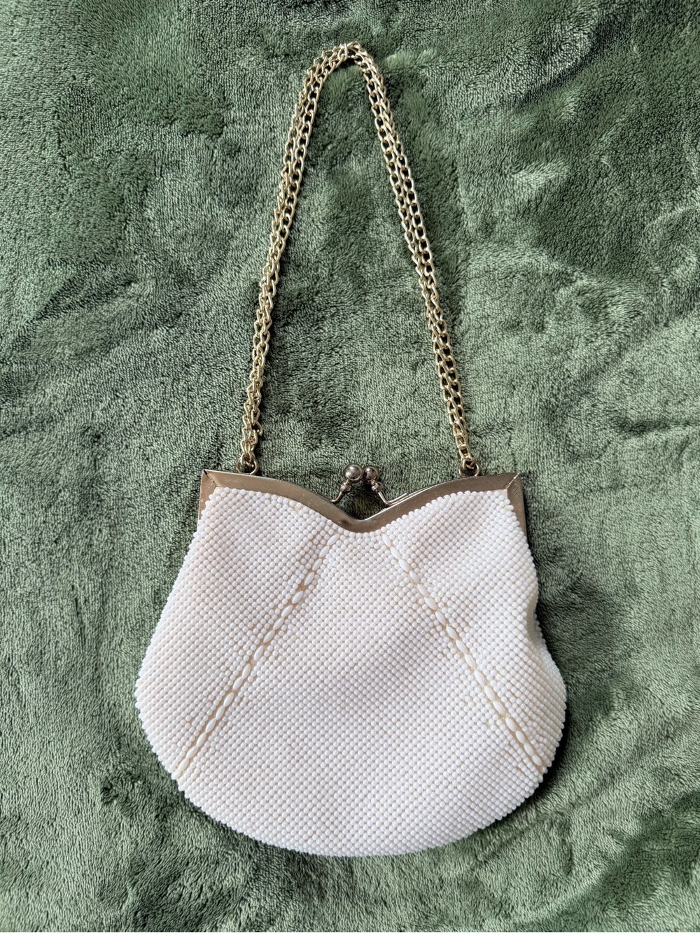 Vintage Wh Beaded Kiss Lock Evening Bag | Made in Hong Kong Chain Bridal Purse